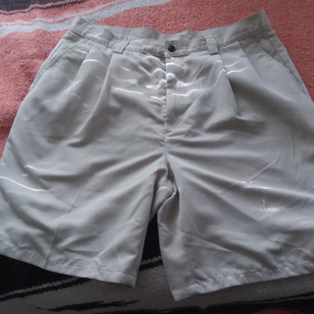 Golf shorts